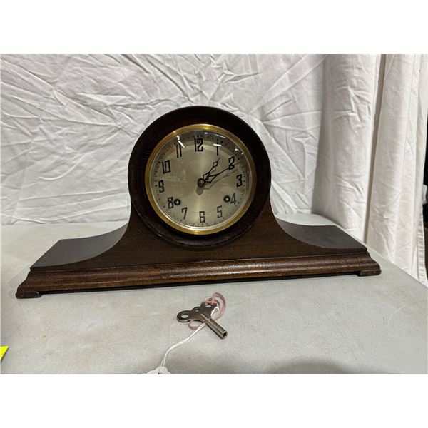 1928 New Haven mantle clock. Works great