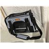 Image 2 : Loco cat travel carrier - like new