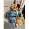 Image 1 : Cleaners and dustpans