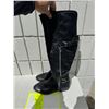 Image 1 : Boots size 9
