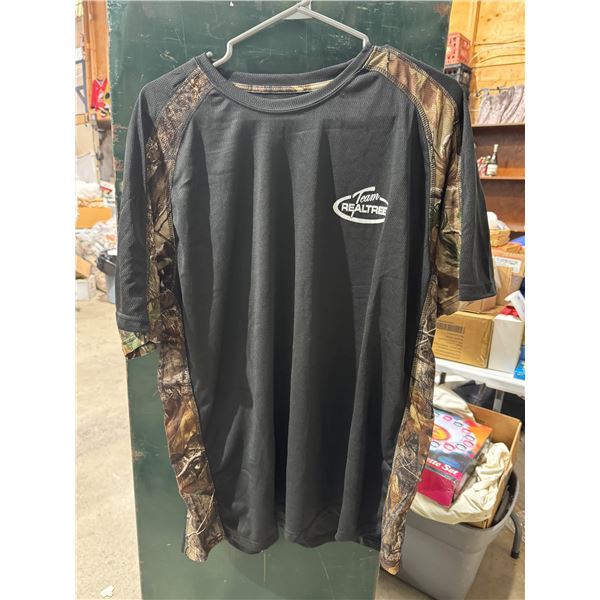 New Realtree large shirt
