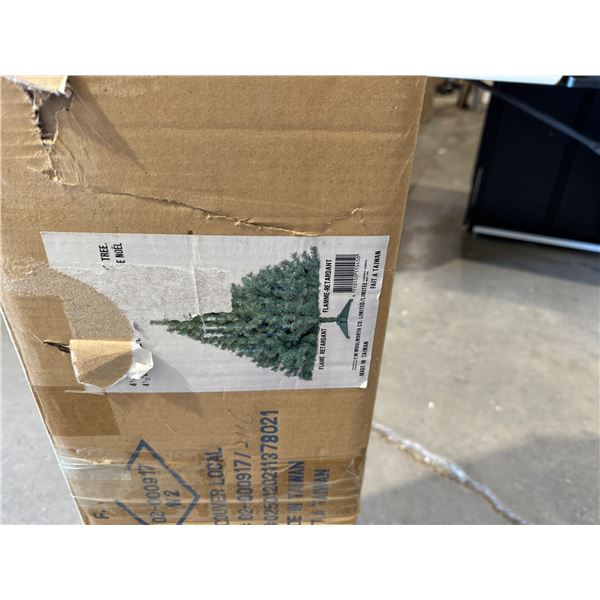 Christmas tree 4.5ft