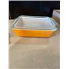 Image 1 : Pyrex dish with lid