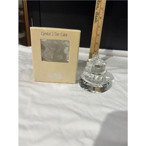 Oleg Cassini crystal cake