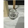 Image 2 : Oleg Cassini crystal cake