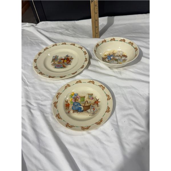Bunnykins set of 2 plates 1 bowl