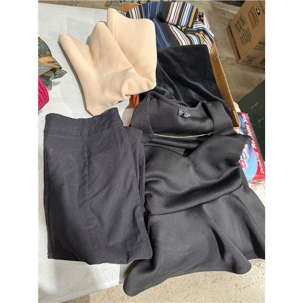 Skirts and dresses xs