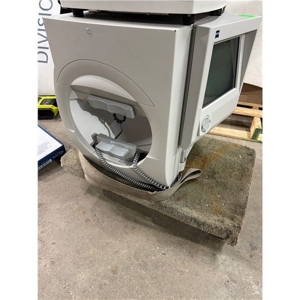Carl Zeiss Humphrey 720 Perimeter Field Analyzer II eye test Maxine