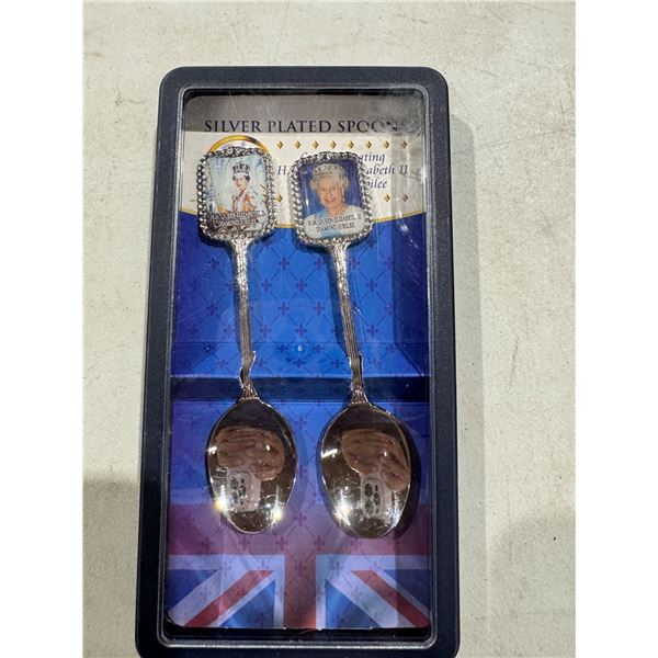 Collector spoons Queen Elizabeth ll