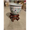 Image 2 : Plant Pot and stand