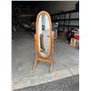 Image 1 : Standing mirror