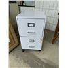 Image 1 : File cabinet with key