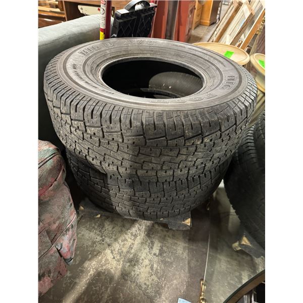 M&S 31x10.50R15LT