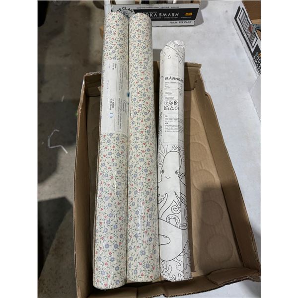 Wallpaper and coloring sheet