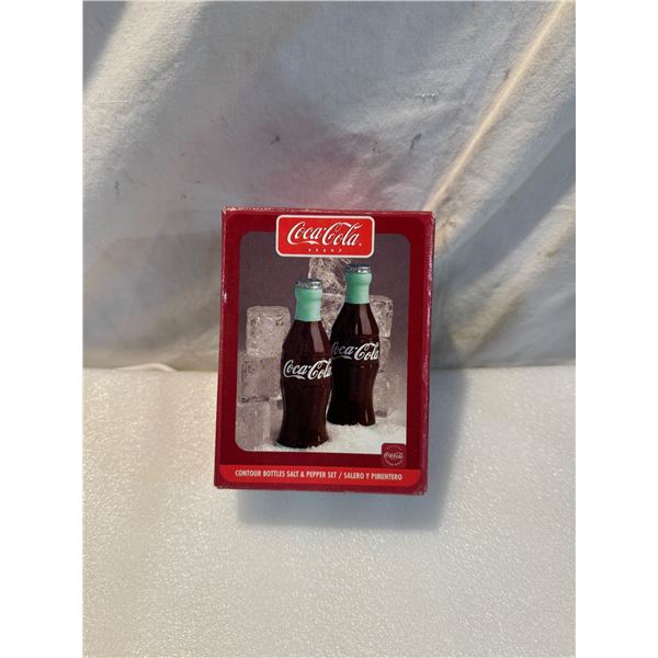 Coca-Cola salt and pepper