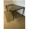 Image 1 : TABLE NOIRE 36”x 71”