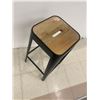 Image 2 : TABOURET  26” H