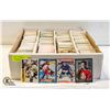 Image 1 : 3200 COUNT BOX OF HOCKEY CARDS ASSORTED YEARS
