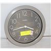 Image 1 : QUARTZ CARDINAL WALL CLOCK