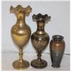 Image 1 : 3 BRASS VASES