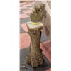 Image 1 : DECORATIVE GARDEN STATUE TREE/SQUIRREL H-27.5"