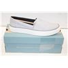 Image 1 : PAIR OF TOMS PARKER DRIZZLE SLIP ONS SZ 8.5