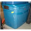 Image 1 : LOT OF 2 LARGE 132L RUBBERMAID TOTES