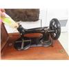 Image 2 : 1880 Treadle Sewing Machine