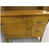 Image 5 : Kitchen Step Hoosier With Frosted Glass 22" x 41.5" x 68" 
