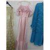 Image 7 : 4 Formal Vintage Dresses