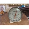 Image 2 : Vintage Baby Scale - Chatillon