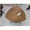 Image 2 : Oak Parlour Table 21" x 21" x 28" t 