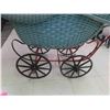 Image 2 : Vintage Wicker Carriage