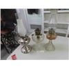 Image 1 : 2 Aladdin + Oil Lamps - 1 chimney missing