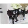 Image 5 : Plate Hangers + Stands