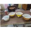Image 1 : 4 Pyrex Casserole Dishes