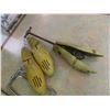 Image 2 : Shoe + Sock Stretchers