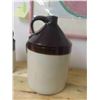 Image 7 : 2 Stoneware Jugs ; 1 Gal + 1/2 Gal 