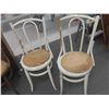 Image 2 : 6 Bentwood Chairs