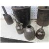 Image 2 : 2 Kerosene Cans & Oil Squirt Can