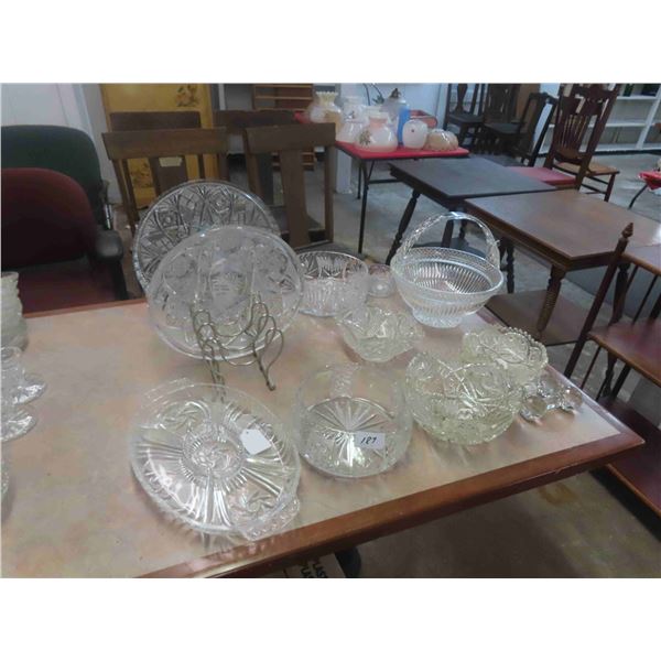 Crystal / Cut Glass ; Bowls, Serving Plates, Knife Rests