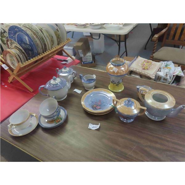 Tea Set, Lustre Vase, Sugar, Cream, Tea Cups, Saucers