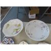 Image 2 : Bowls, Trays & 1 Royal Winton