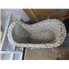 Image 2 : Wicker Bassinette Rocker 40" x 19.5" x up to 32" 