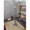Image 1 : Store 6 Way Hat Display Stand