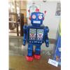 Image 2 : The Millenium Robot 2000 - New Old Stock 12" Tall
