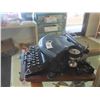 Image 5 : Vintage Empire Manual Typewriter