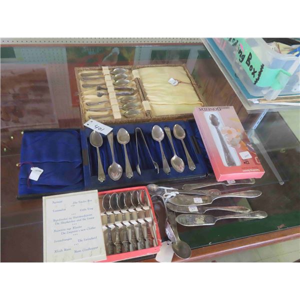 Silverware ; Spoons, Butter Knives in Cases