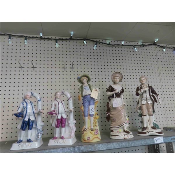 5 Figurines