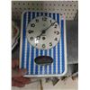 Image 2 : 4 Porcelain Clock, Battery + Wind Up